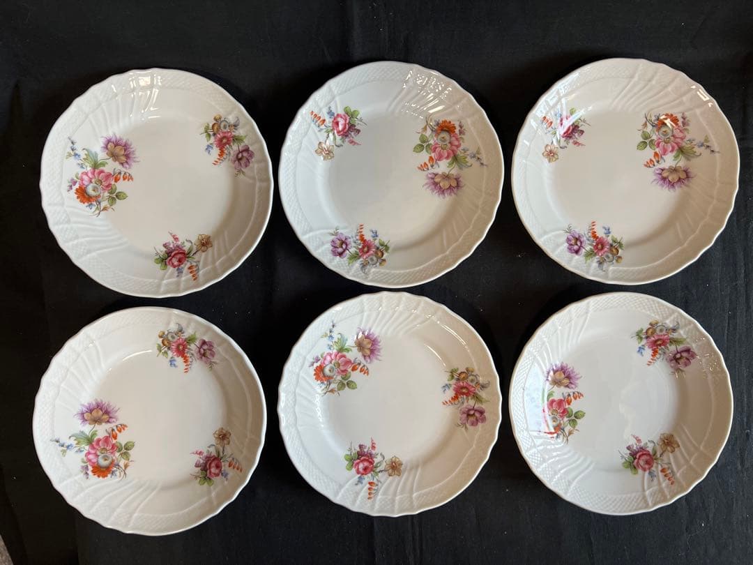 Aqua様：リチャードジノリ　サックスフラワー　ケーキプレート　17㎝