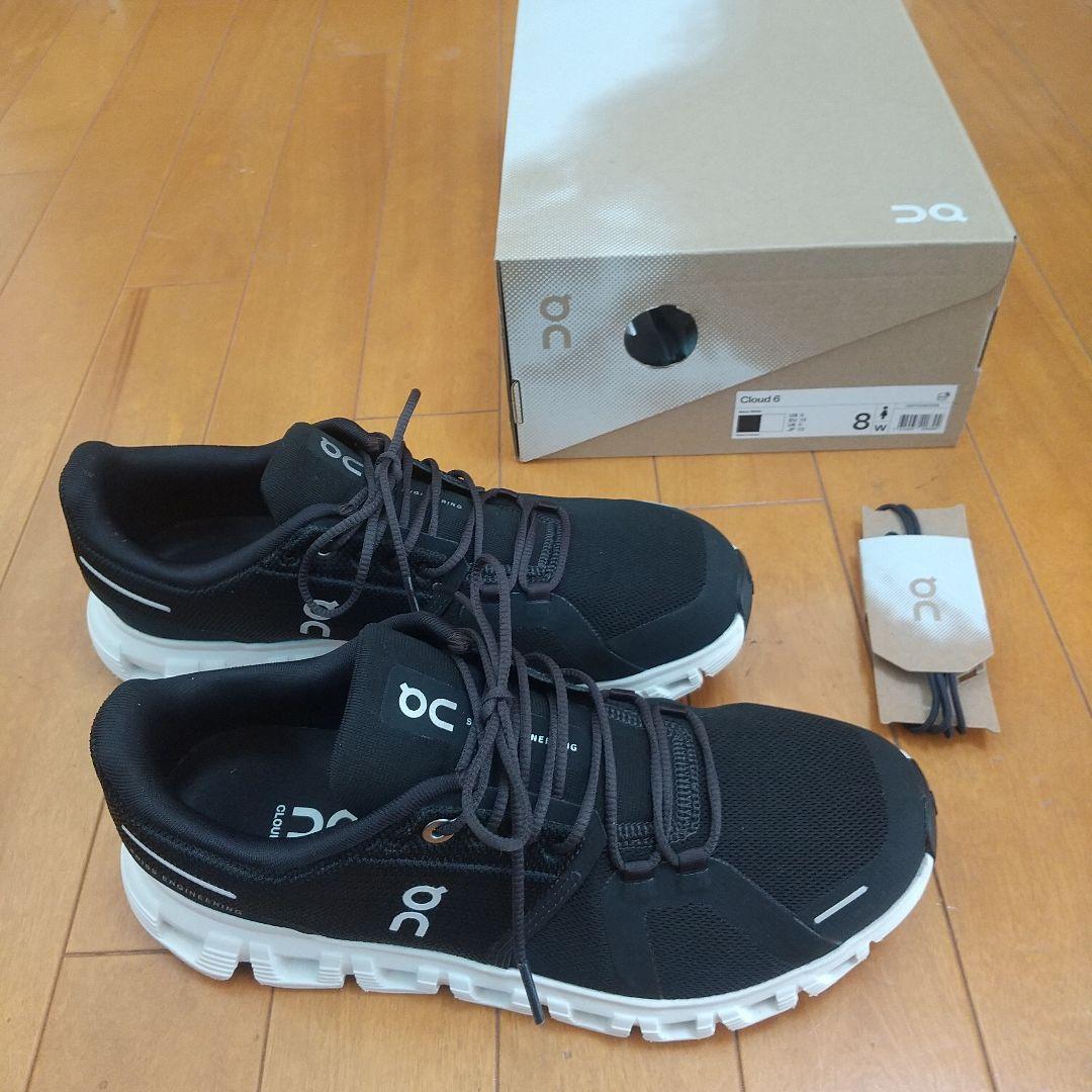 On Cloud6 スニーカー ブラックホワイト　レディース 25cm