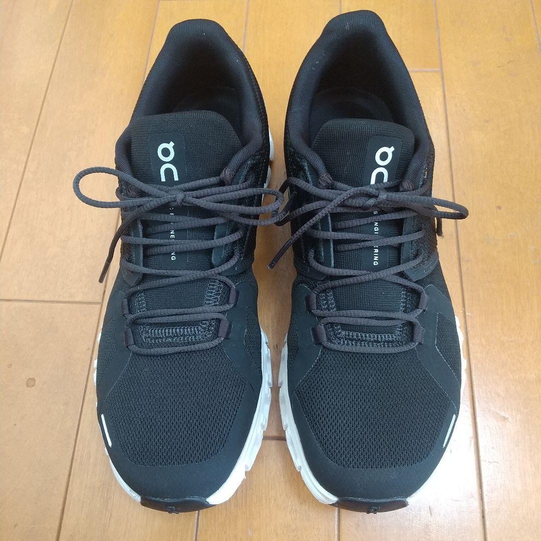 On Cloud6 スニーカー ブラックホワイト　レディース 25cm