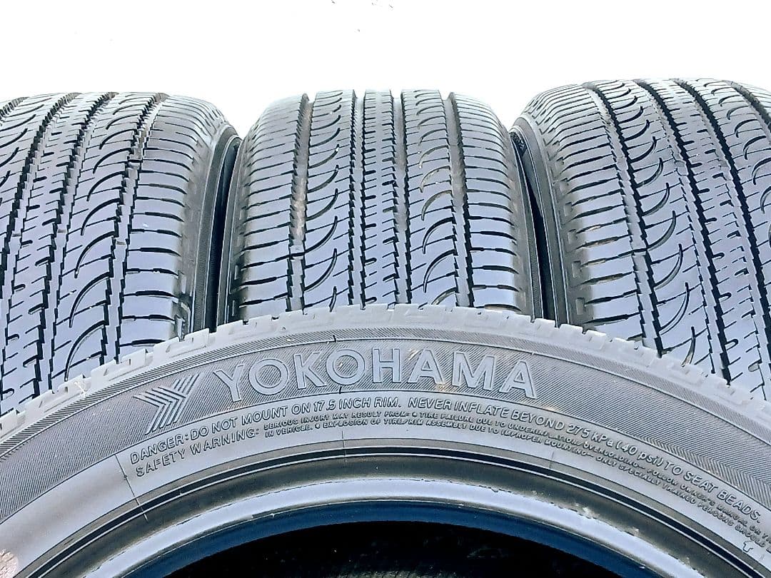 215/55R17　メーカーYOKOHAMA　製造年2018年　4本セット