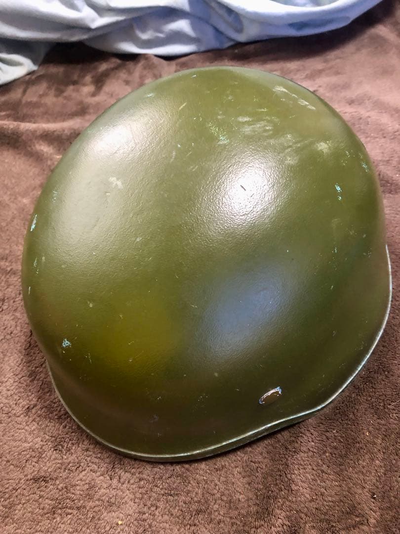 ドイツ連邦軍　ヘルメット　多分本物だと思うんですよう