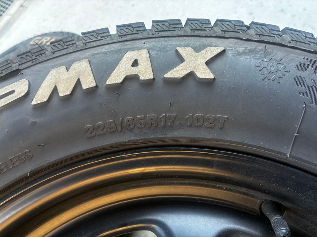 RUKIA（4/4本目 ）225/65R17 スタッドレスタイヤ ホイール