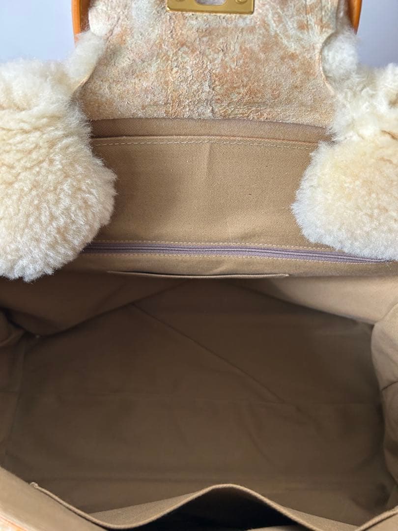 リアルムートンレザーバック