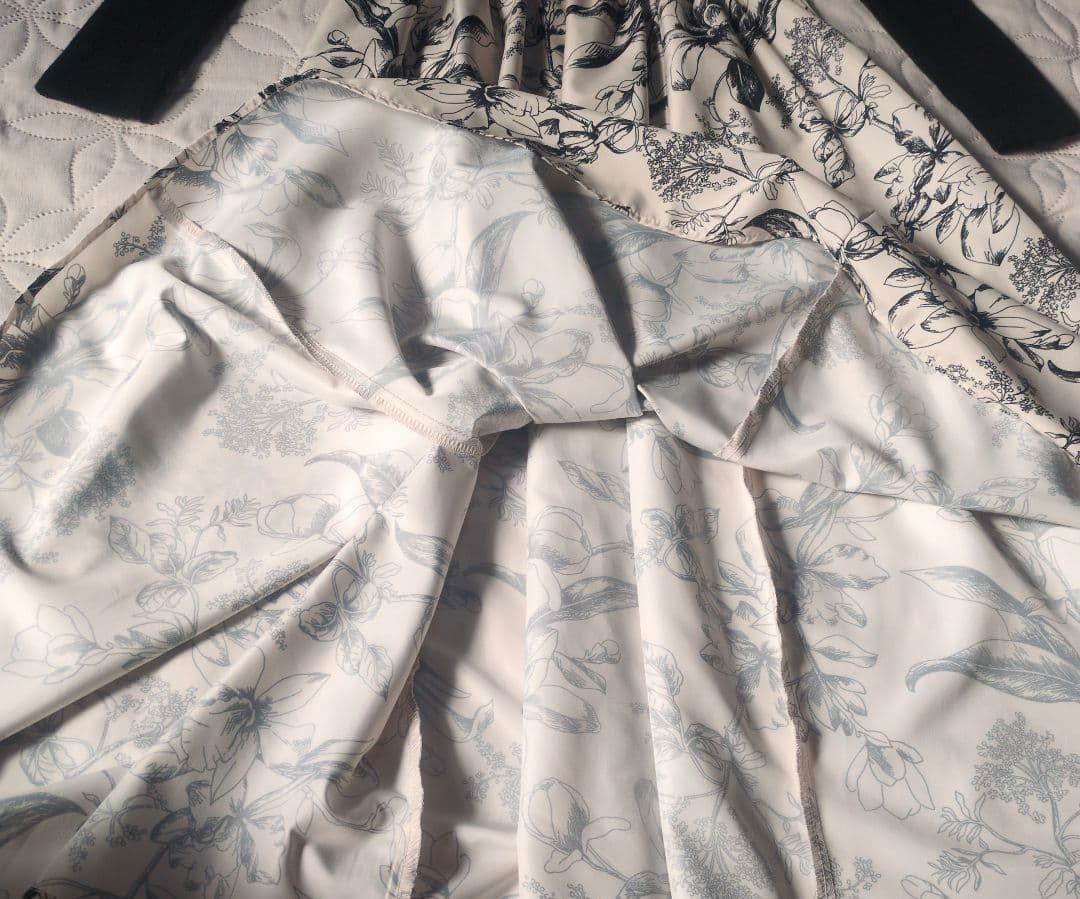 バーニーズニューヨーク　花柄ドッキングワンピース　ニット　長袖