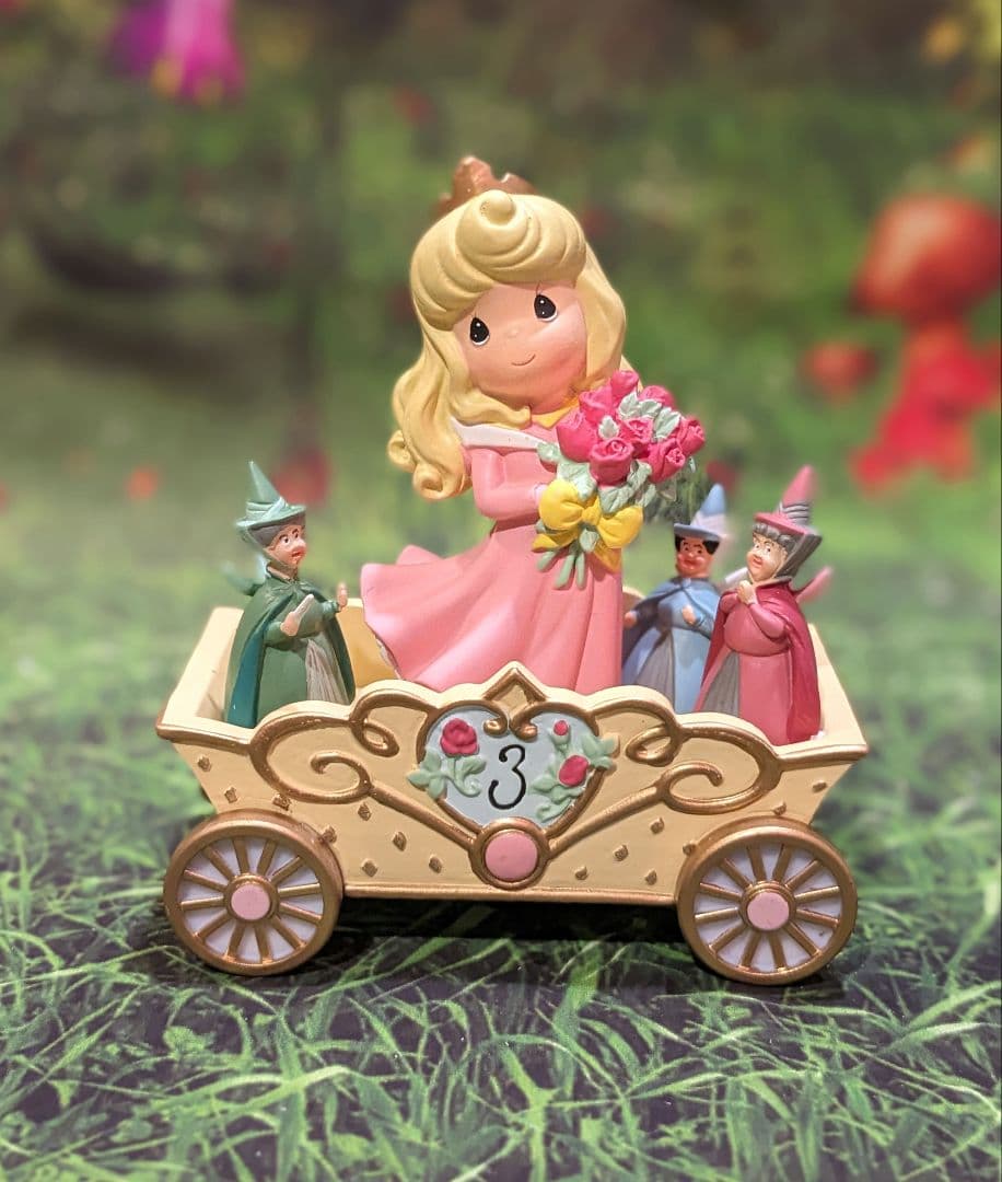 ディズニー　ショーケース　プレシャスモーメンツ　バースデーパレード　オーロラ姫