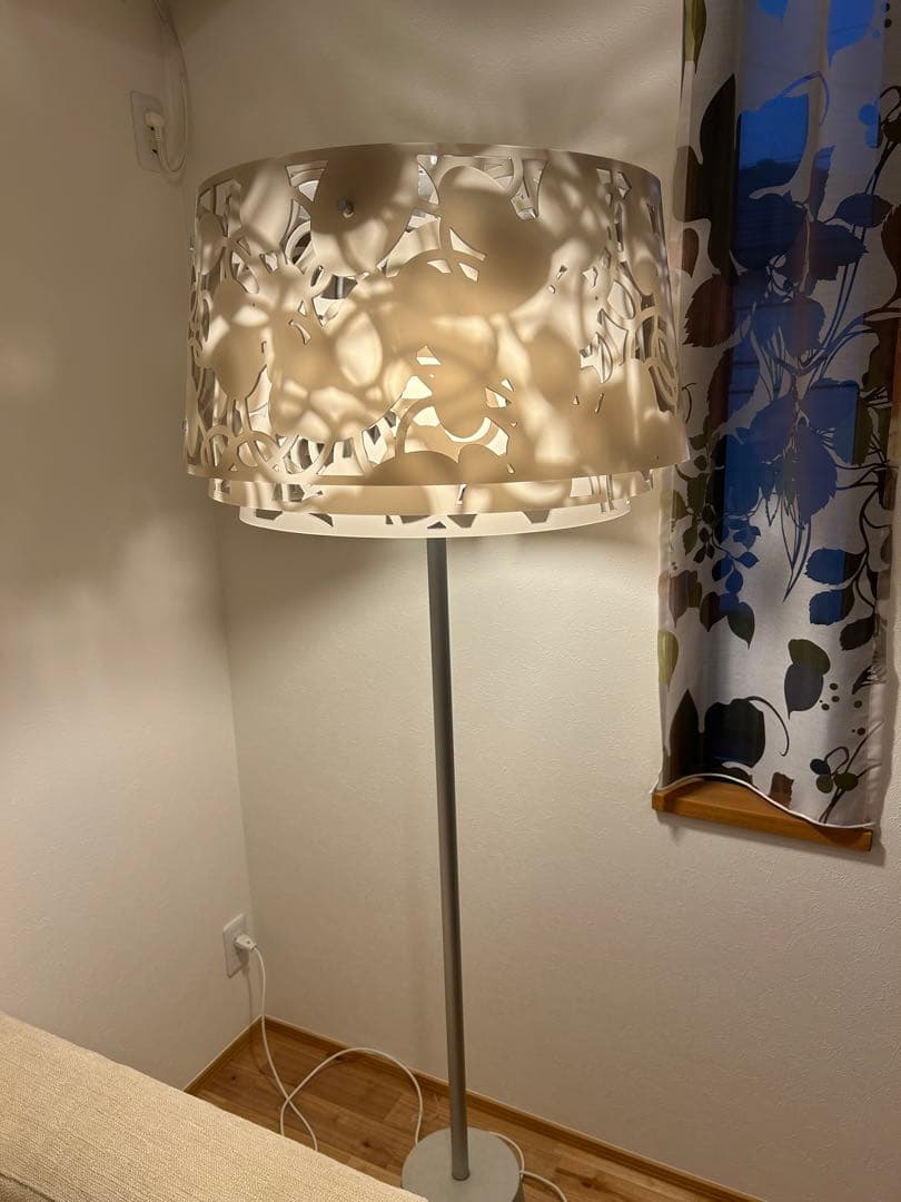 Louis Poulsen ルイスポールセン　コラージュ　フロアスタンド