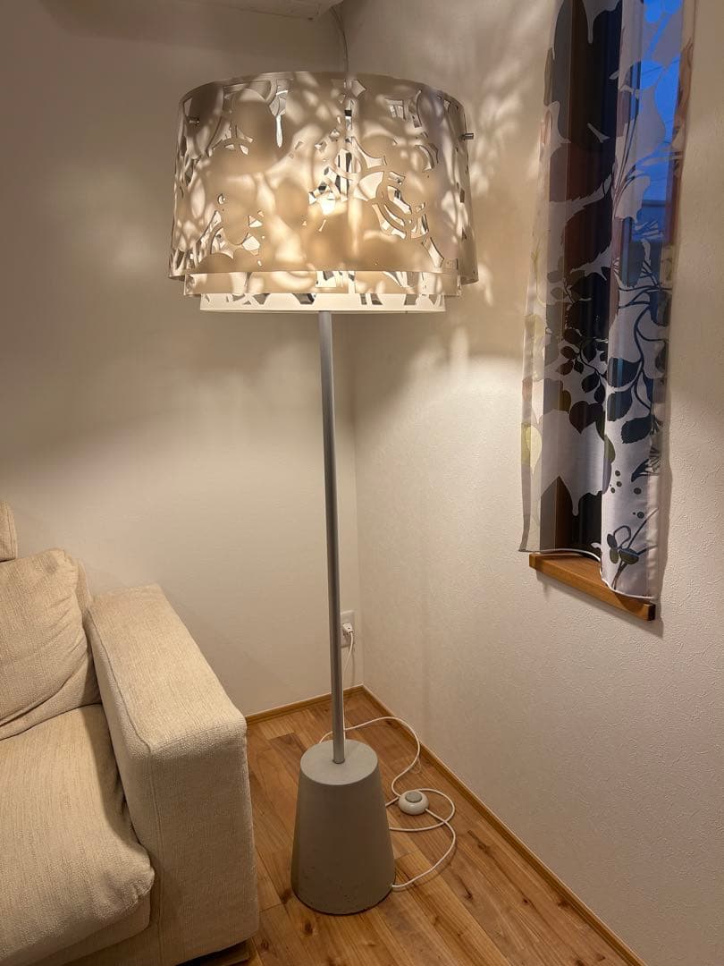 Louis Poulsen ルイスポールセン　コラージュ　フロアスタンド