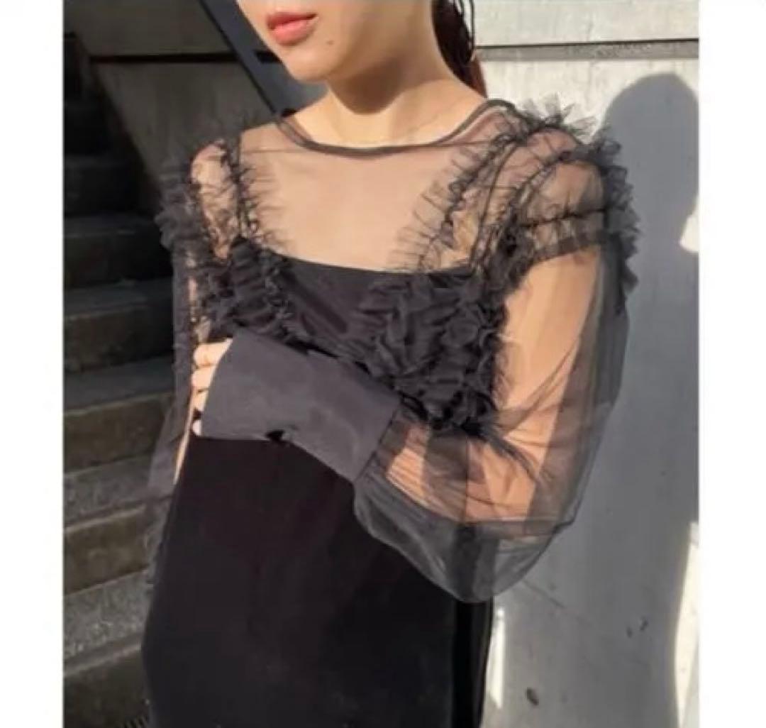 カプリシューレマージュ　チュールフリルベロアワンピース