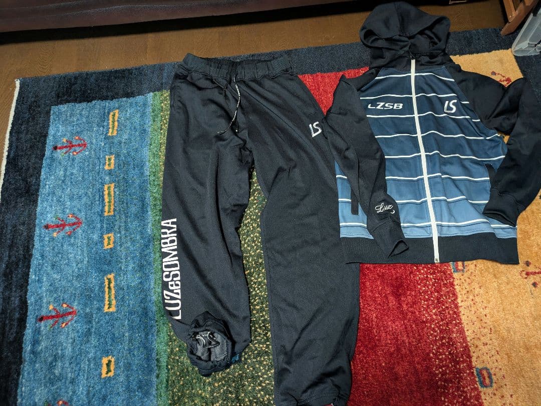 ルースイソンブラジャージジャケットパンツ上下セットLサッカーフットサル