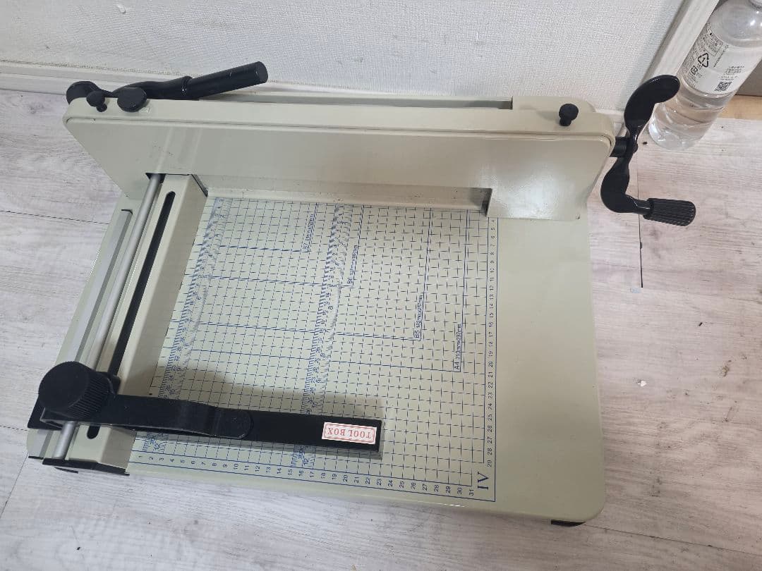 手動裁断機 大型裁断機　ペーパーカッター　レバー欠品