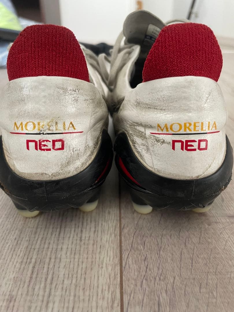 モレリアネオ4 白