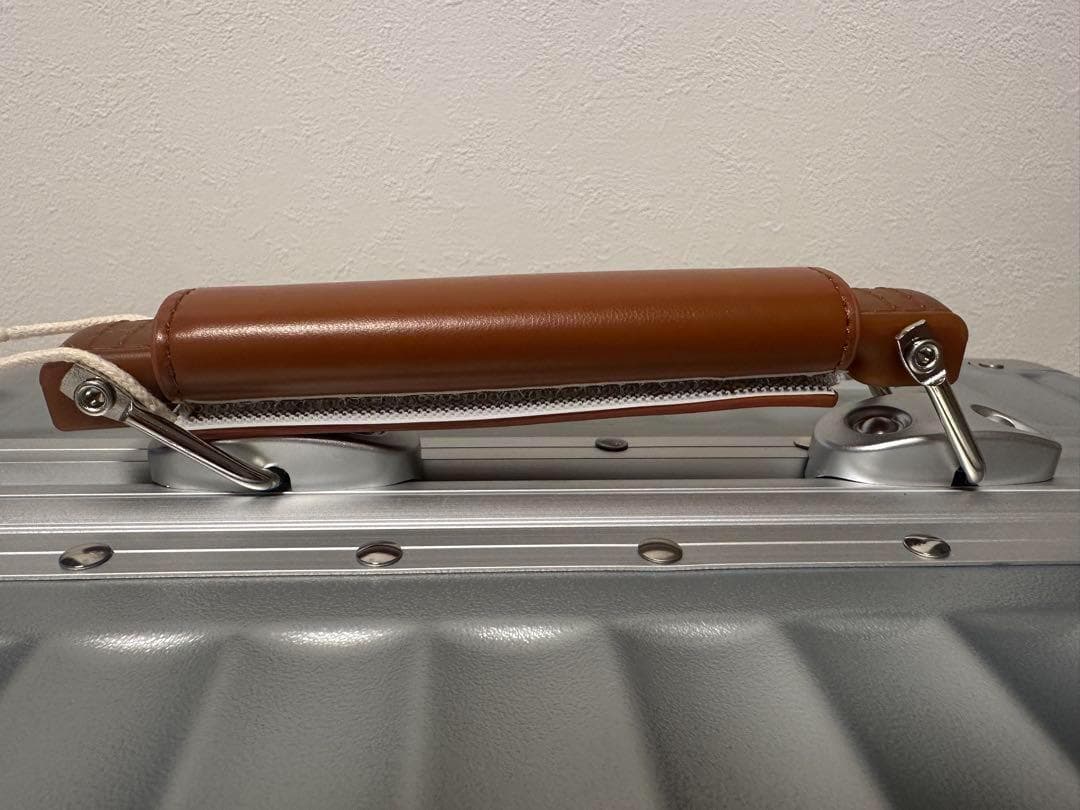 キャリーケース　スーツケース　機内持込 シルバー 軽量 大容量 TSA　S