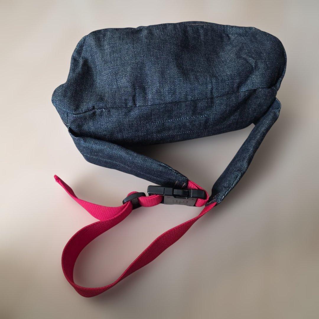 evisuボディバッグ