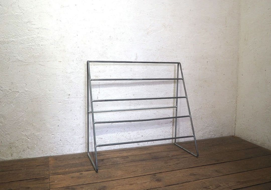 1340 ②古い鉄枠のアイアンラック　タオル掛け　レトロ　ビンテージ　工業系