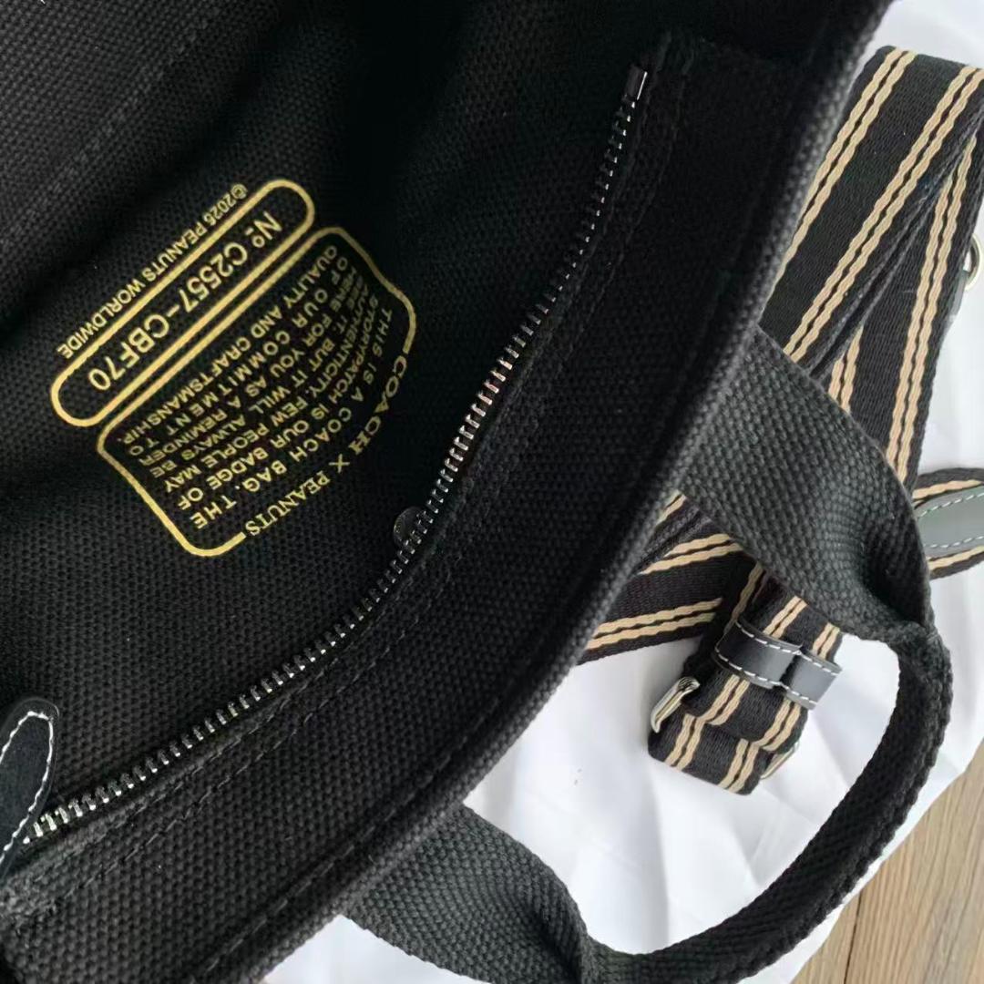 美品✨コーチ カーゴ トート 26 スヌーピー コラボ ブラック CBF70