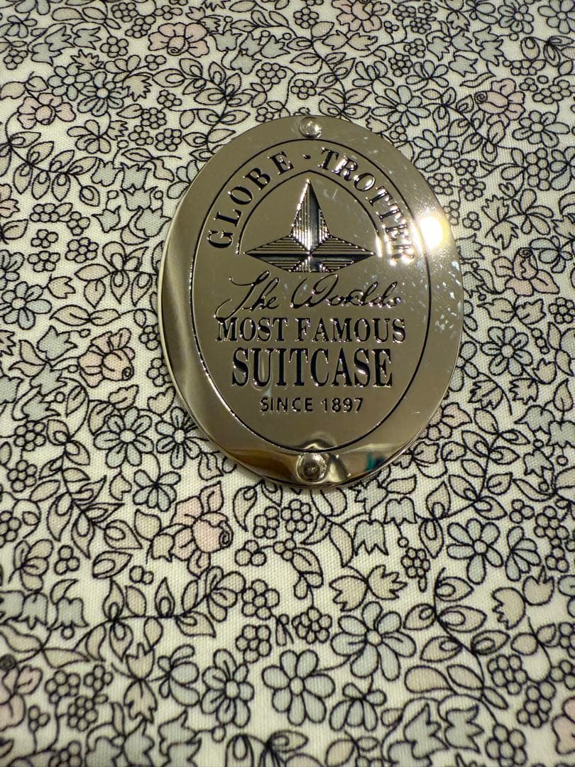 お値下げ中　限定　グローブトロッターサファリ　薄ピンク✖️グレーキャリーケース2輪