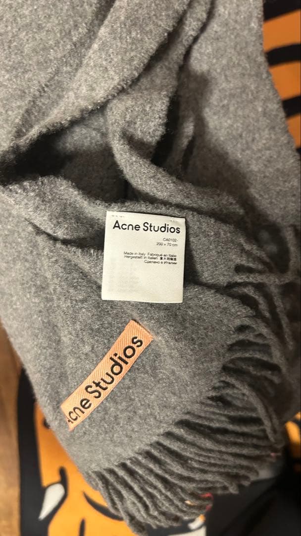 Acne Studios グレー マフラー