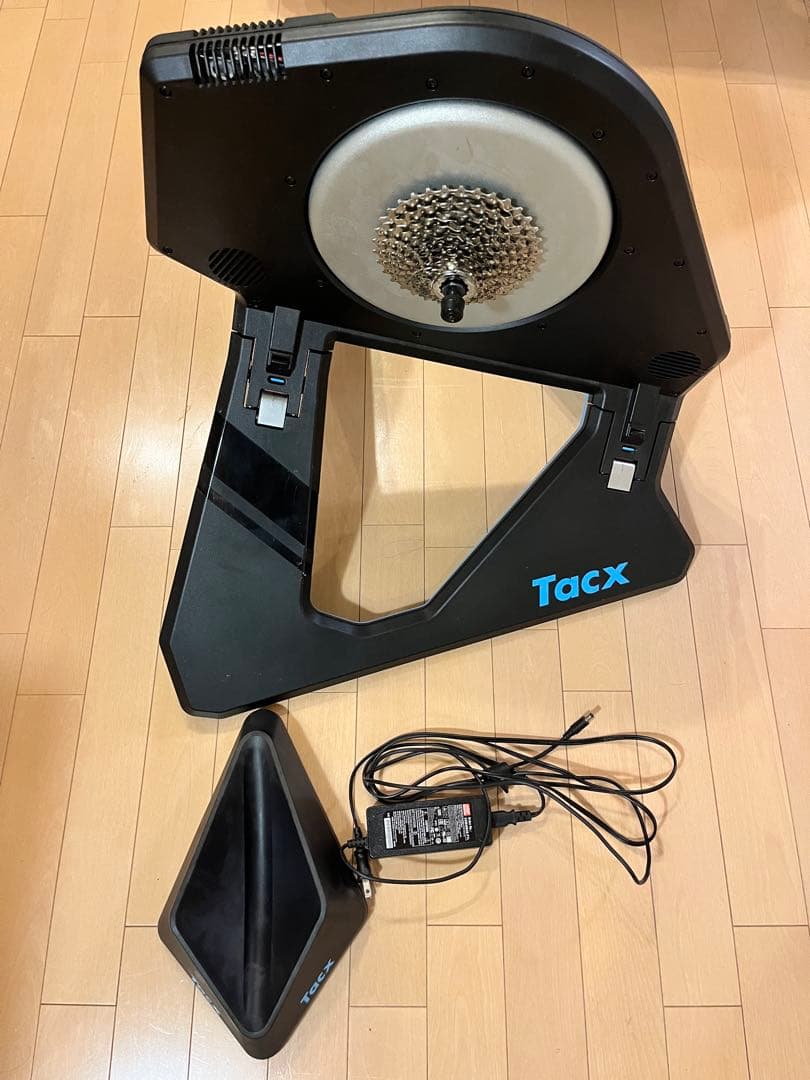 Tacx NEO 2T Smart トレーナー 9sスプロケット付属