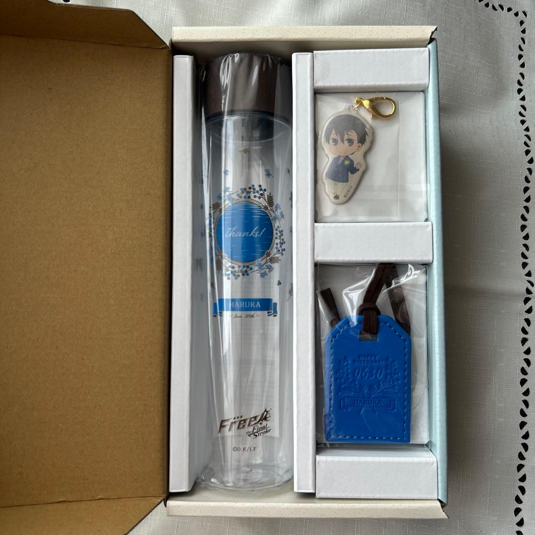 Free ショッピングバッグ ポスター付きスタンドボード クリアファイル