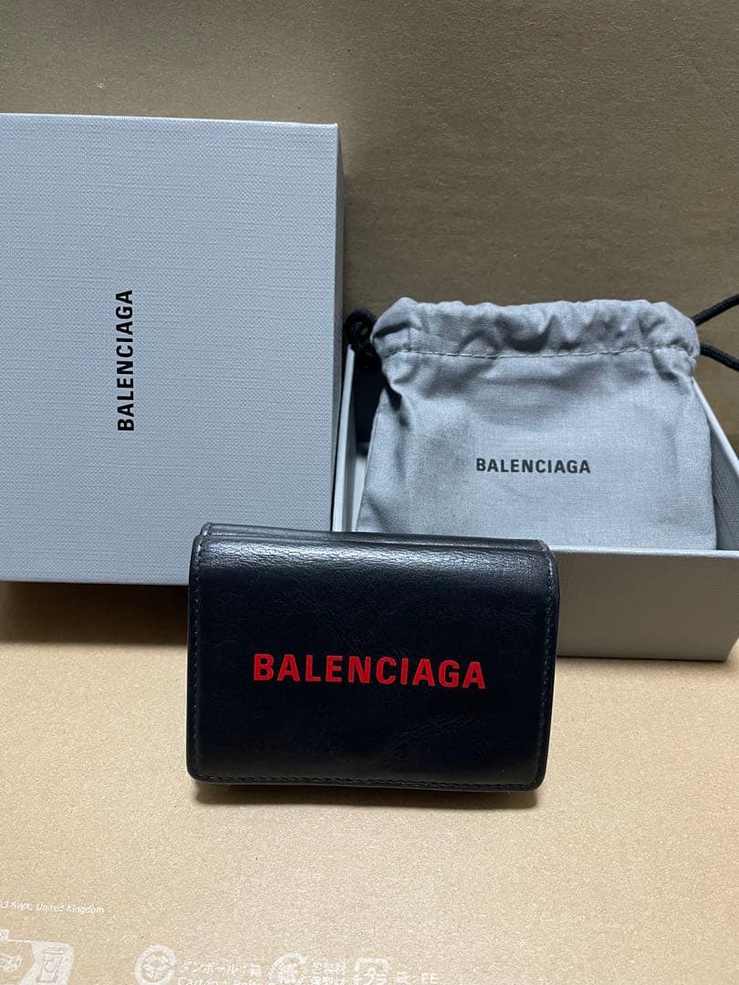 BALENCIAGA バレンシアガ 三つ折り財布 黒 レザー