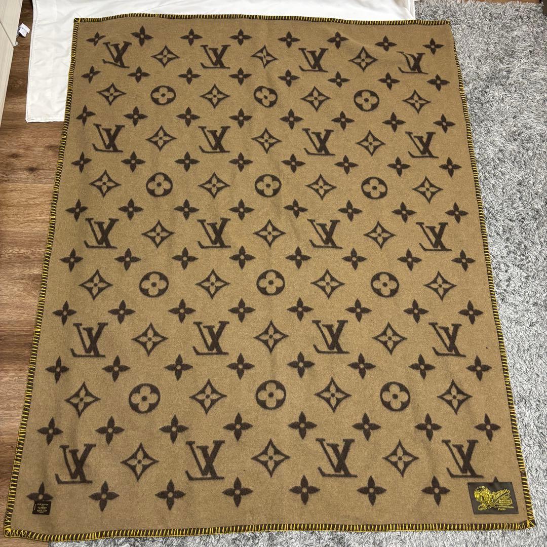 ルイヴィトン プレッド ネオ モノグラム ウール アンゴラ ブランケット