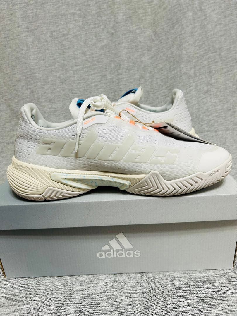 ☆新品タグ付☆ アディダス　テニスシューズ　オールコート　26.0cm