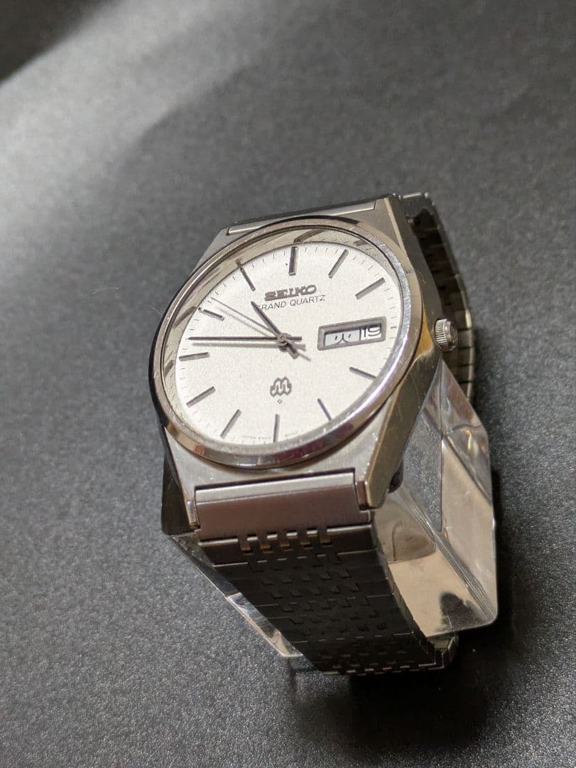 SEIKO GRAND QUARTZ アンティーク腕時計