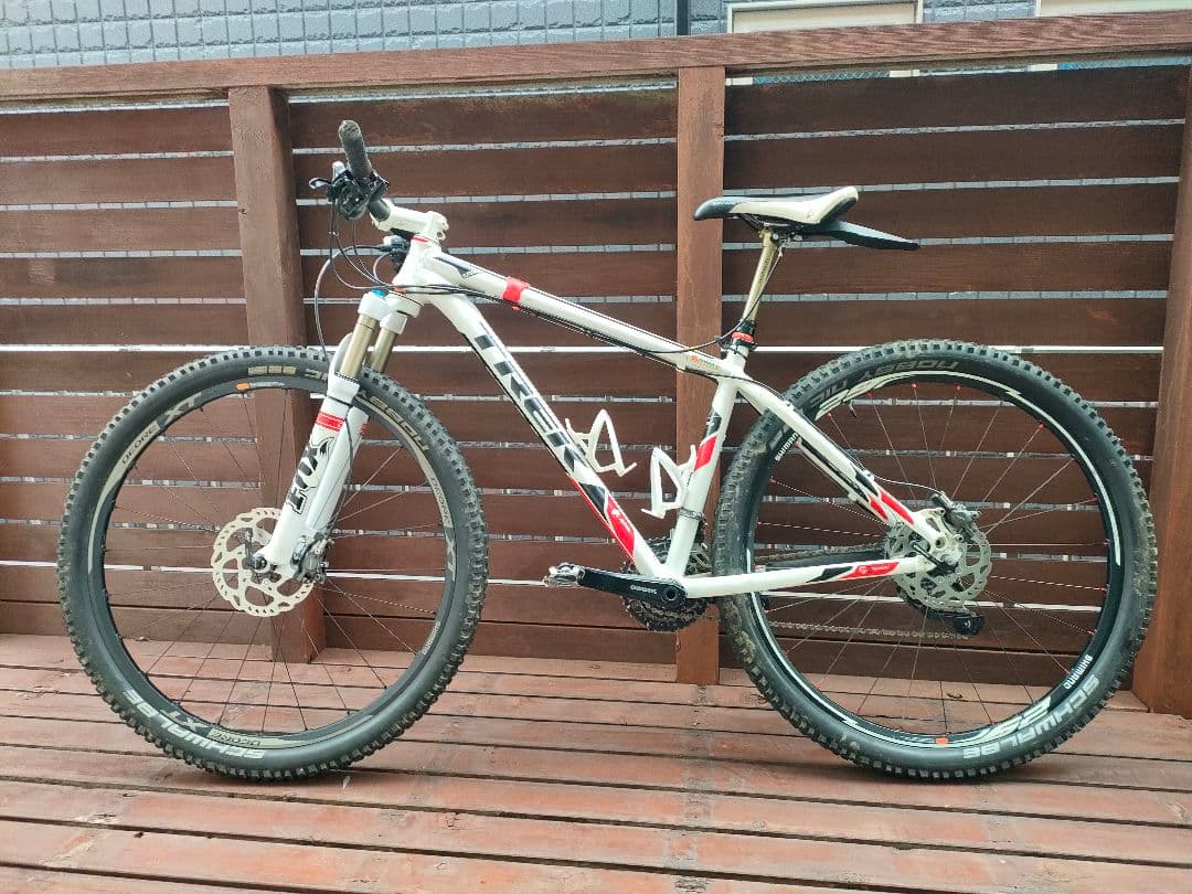 TREK superfly 29インチMTBハードテイル