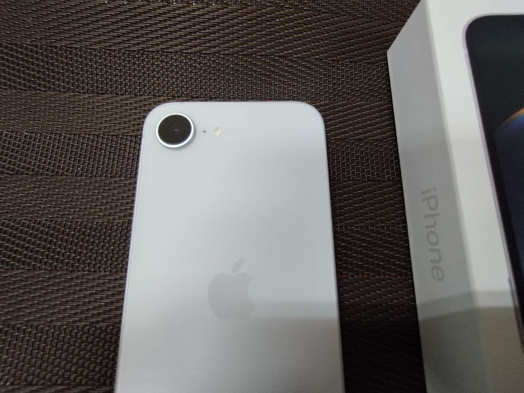 【新品】iPhone16e 128GB ブラック SIMフリー 本体　新品