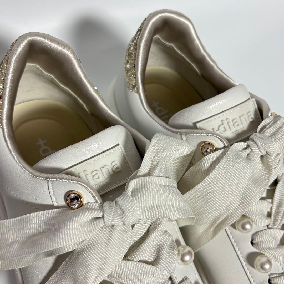 ＋diana プラスダイアナ パールビジュー付きリボンスニーカー ホワイト 白
