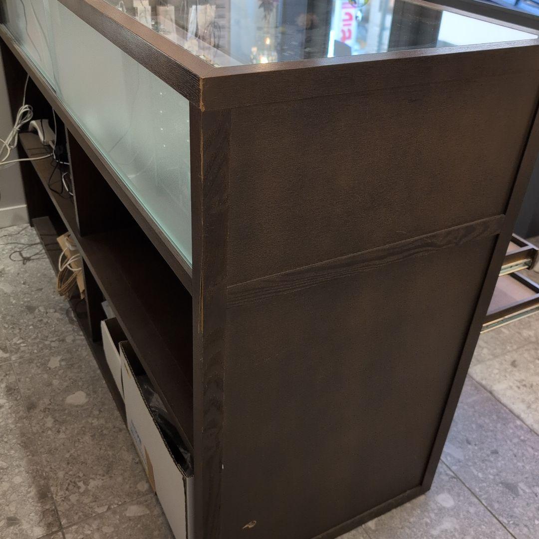 ショーケース　レジカウンター　ジュエリー　店舗　什器　アクセサリー