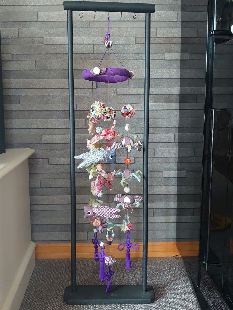 【高級】端午の節句　吊るし飾り　鯉のぼり　台付き　一点物