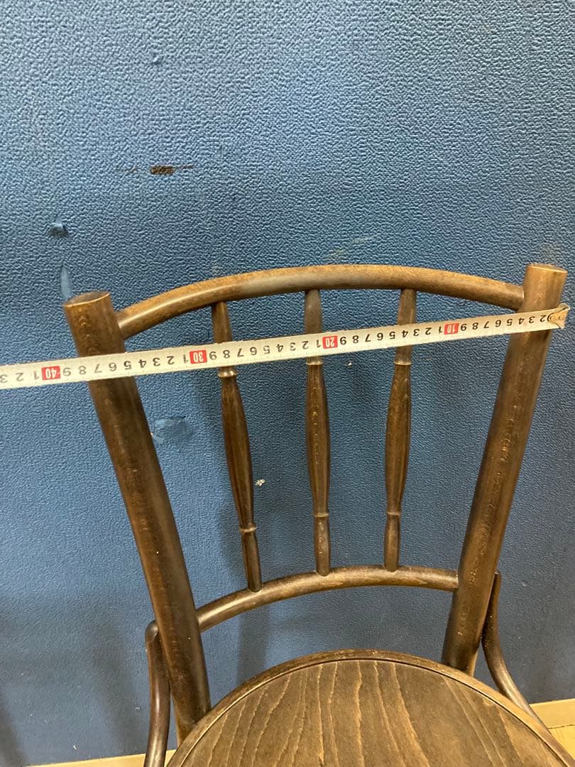 D 東ヨーロッパ　チェコ　椅子　チェア　アンティーク調　ヨーロピアン　木製　茶系