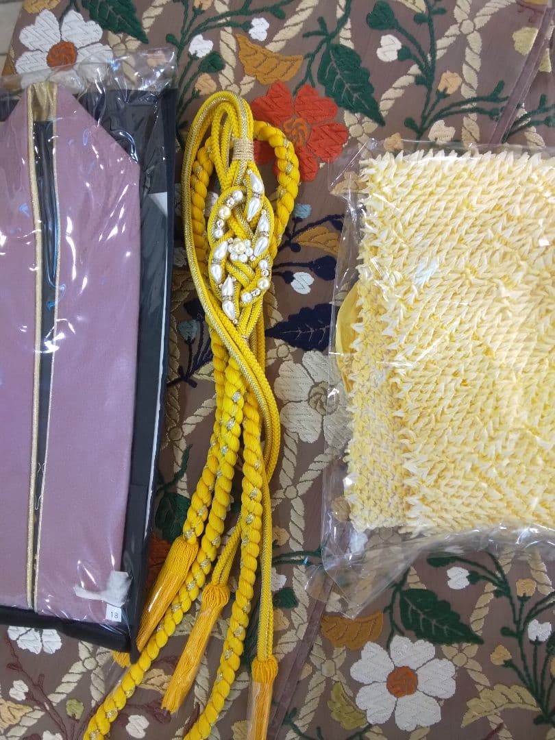 振袖フルセット、正絹成人式、新品未使用、重ね衿帯揚げ帯締め、帯、襦袢、ガード加工