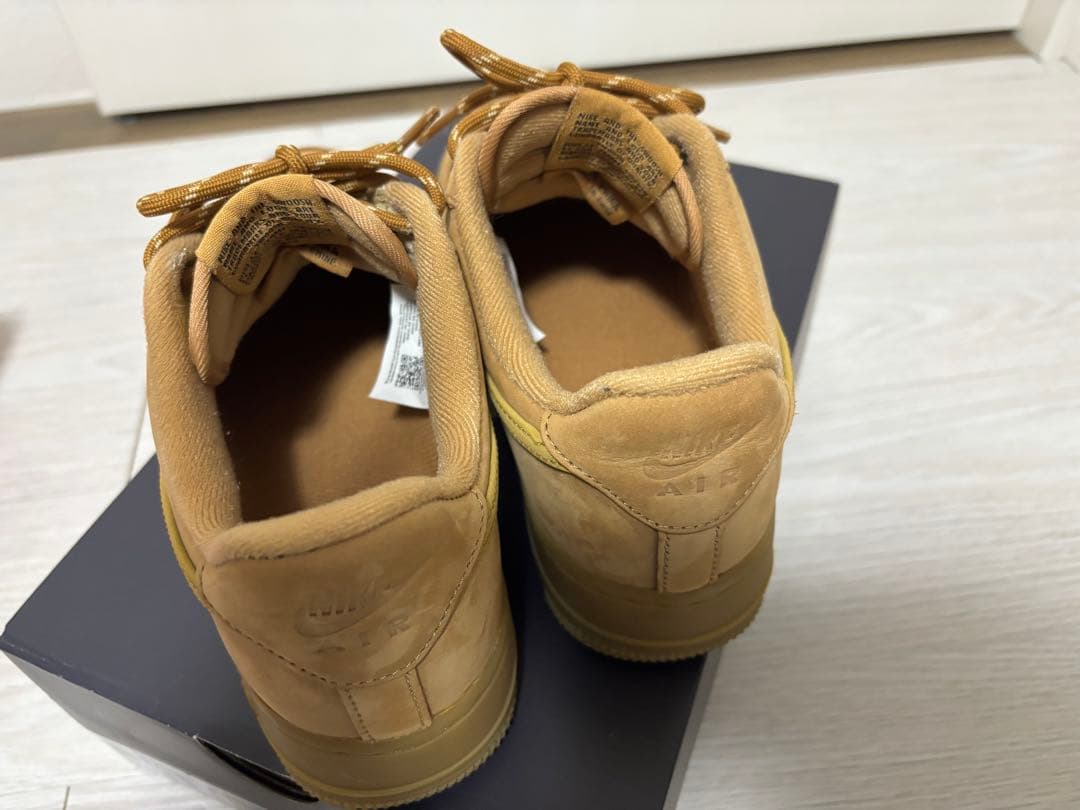 靴 Nike Air Force 1 '07 WB