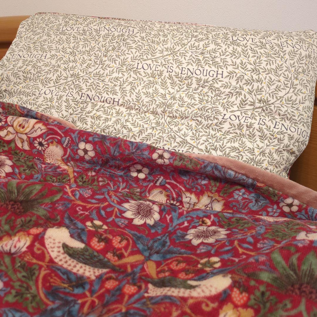 大特価！ウイリアム・モリス【いちご泥棒】起毛掛けカバーと枕カバーセット