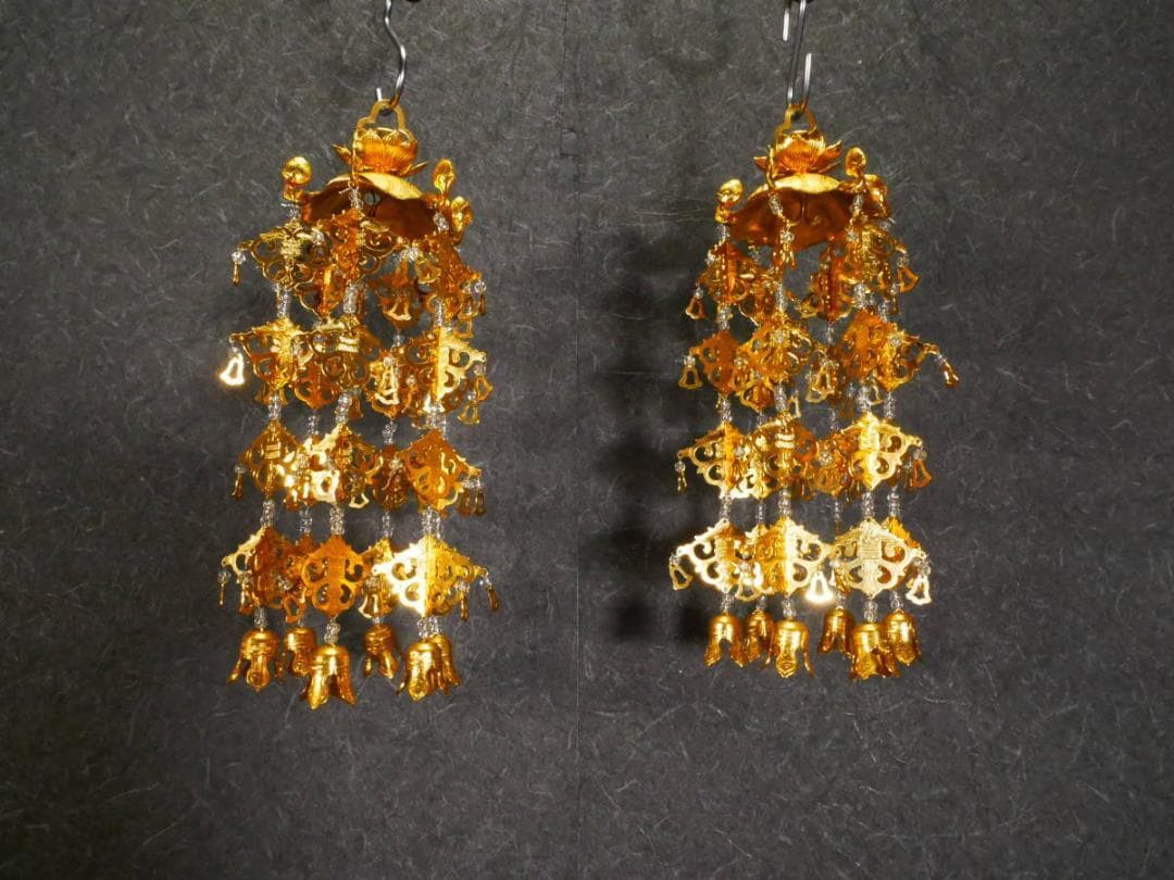 限定値下　展示未使用品　金色輪灯瓔珞　白玉付　高さ22㎝　4711