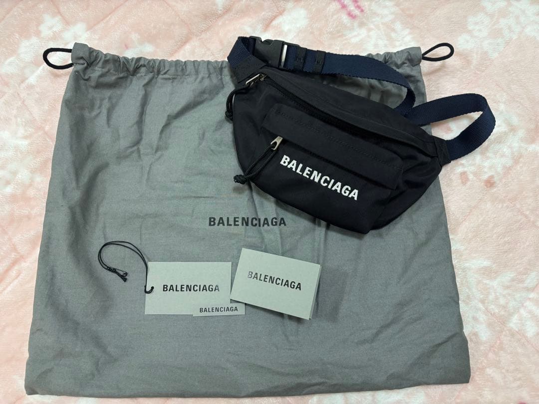 バレンシアガ　BALENCIAGA ウエスト　ボディ　バッグ