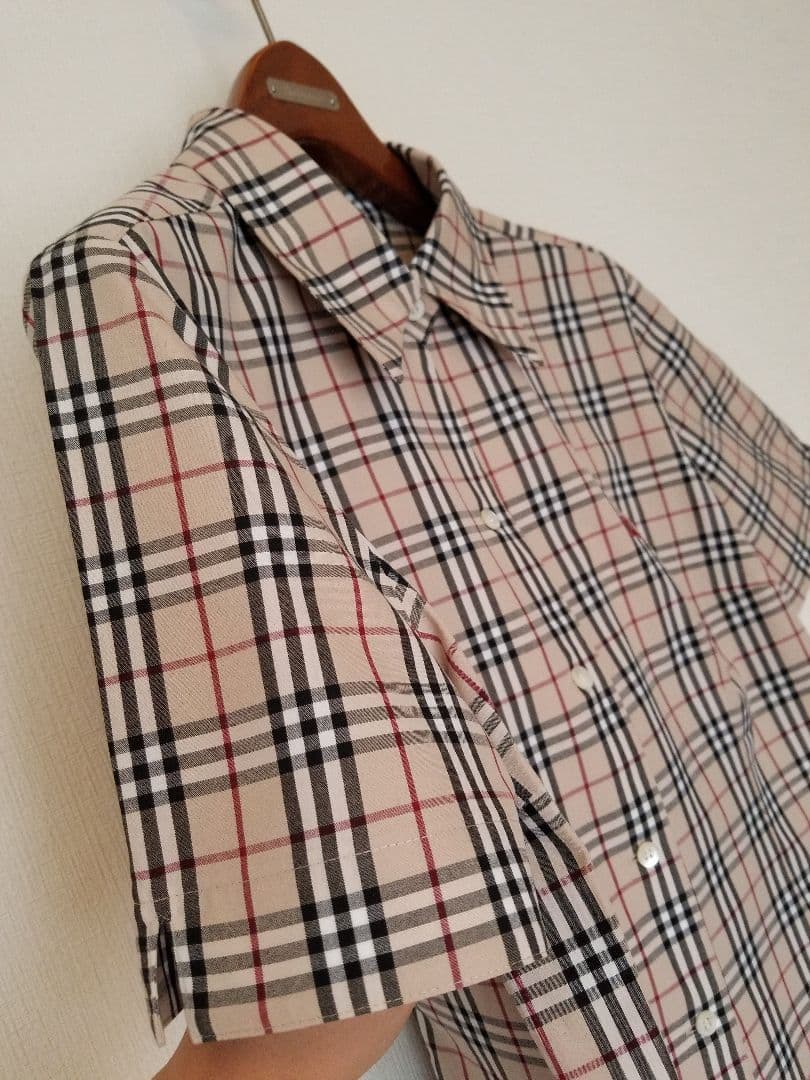 バーバリーブラウス 未使用近 美品 ホースマーク入 大サイズ半袖42XLベージュ