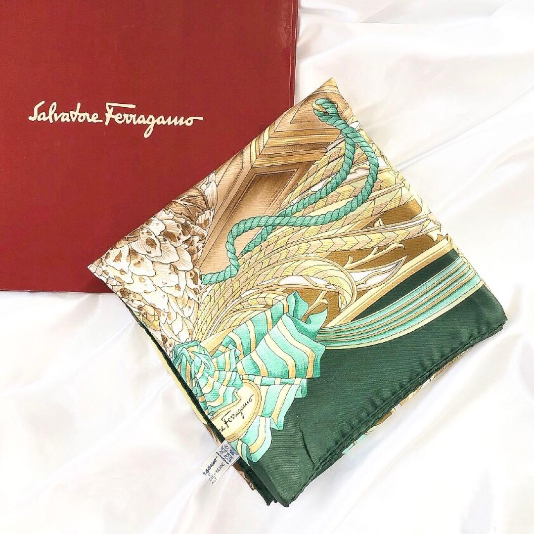 Ferragamo*フェラガモ　大判スカーフ　ヴィンテージ　鳥　オウム　シルク