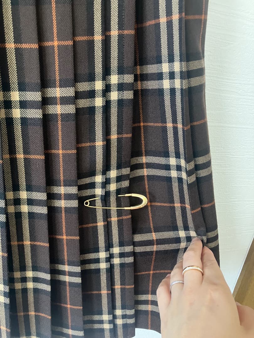 バーバリーロンドン　スカート　キルトピンセット