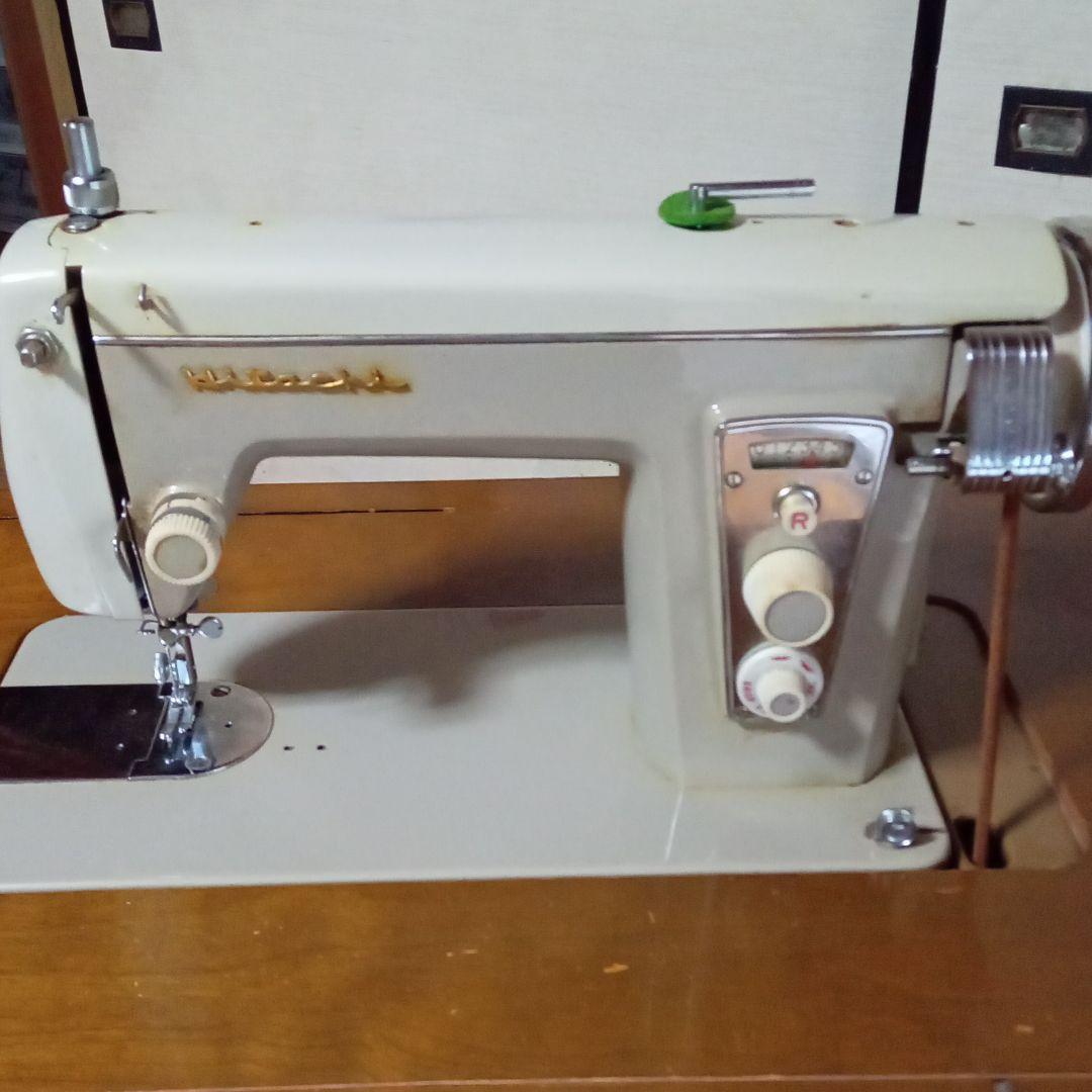 足踏みミシン、HITACHI