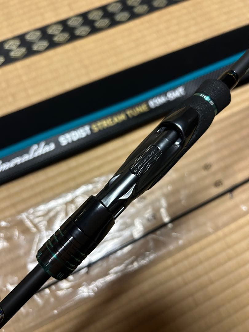 【新品未使用】エメラルダスSTOIST ストイストST83M-SMT