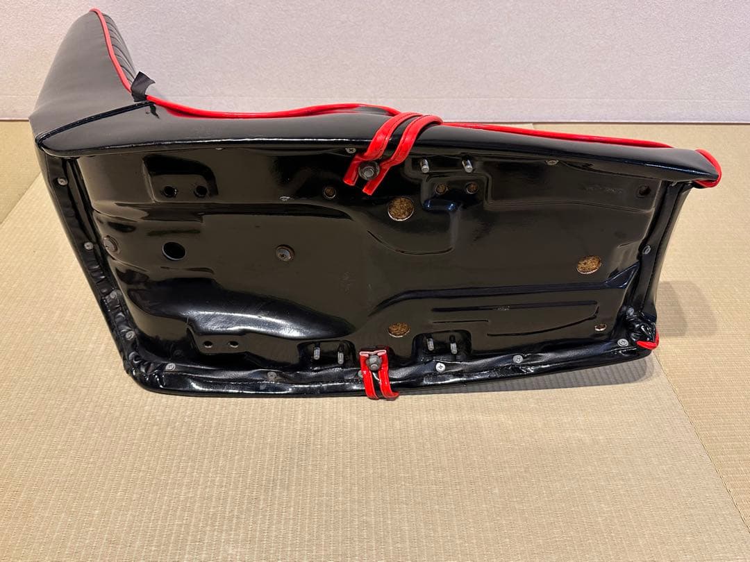 gs400 大川三段シート エナメルブラック/レッド 最終値下げ