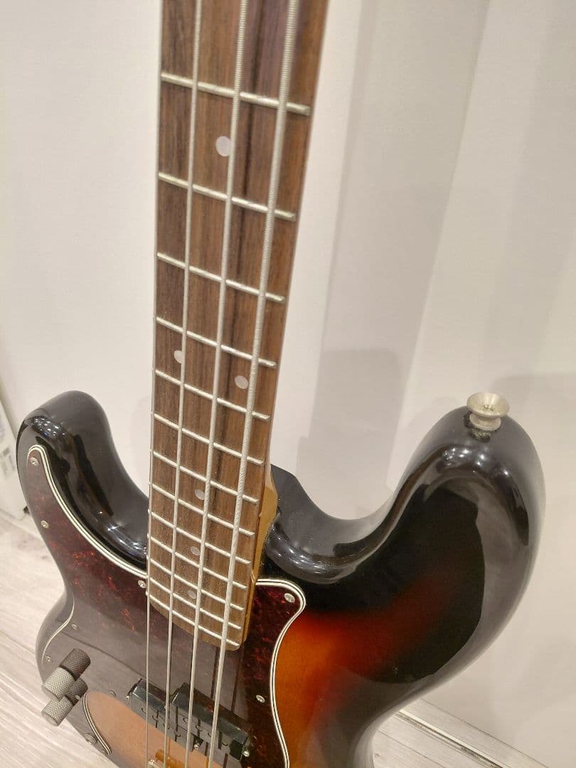 Squier Classic Vibe Precision Bassエレキベース