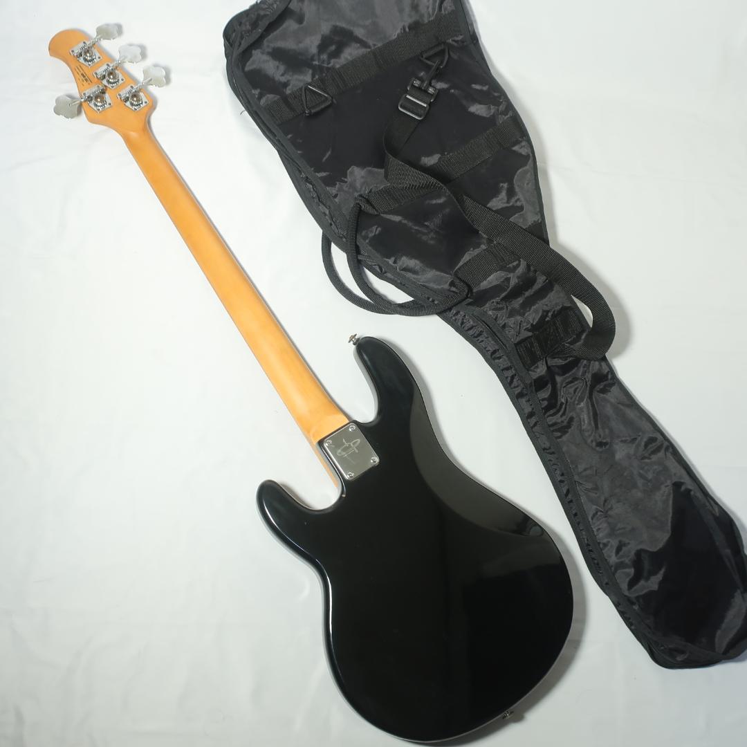 OLP by ERNIE BALL StingRayタイプ エレキベース