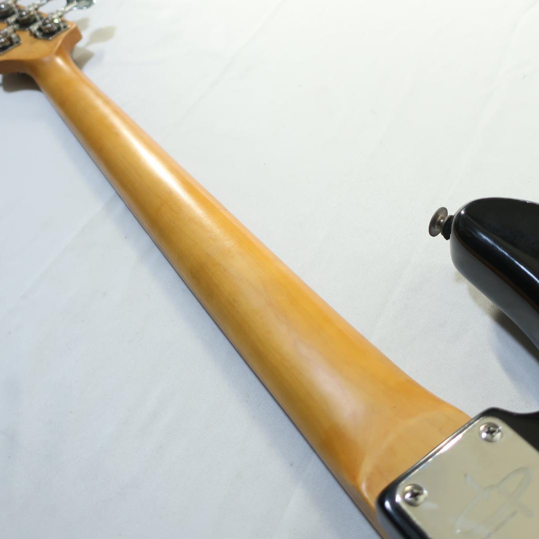 OLP by ERNIE BALL StingRayタイプ エレキベース