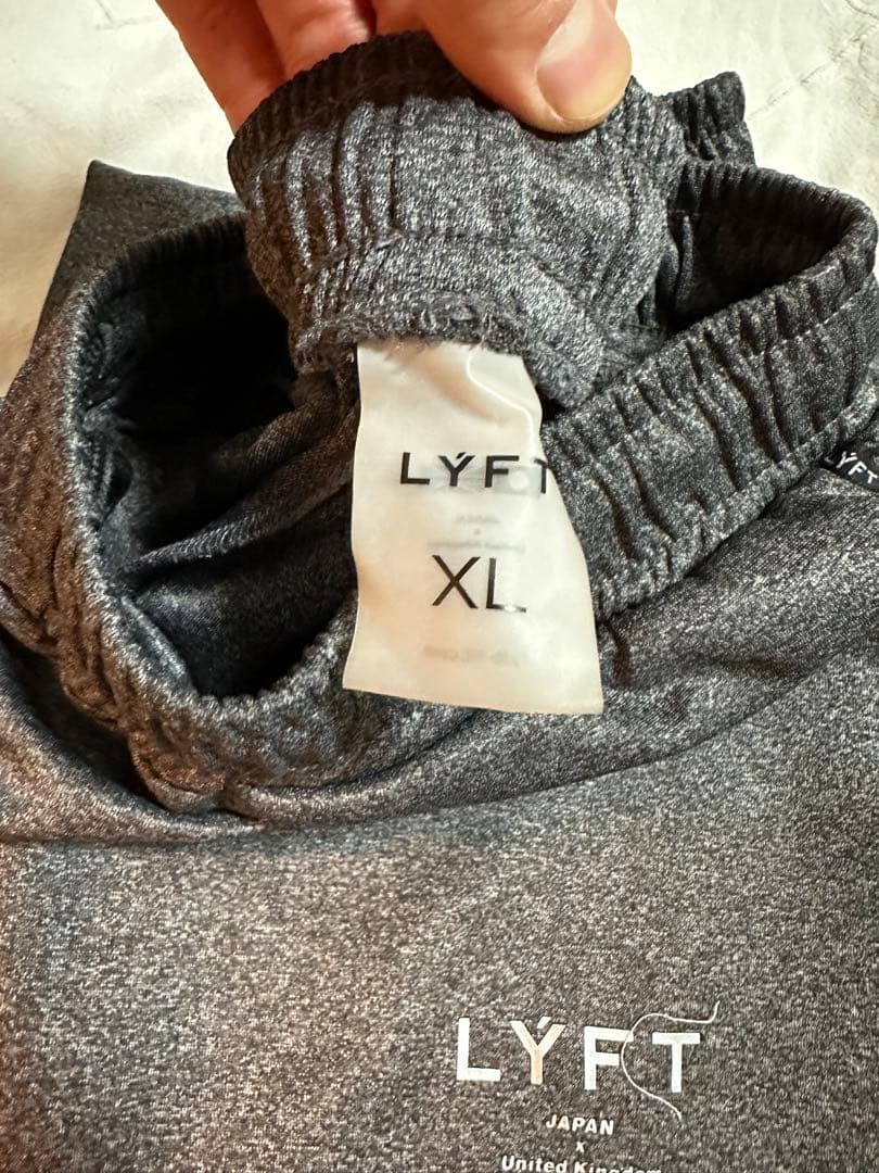 K*様 LYFT リフト エンブレム ジャケット ジョガーパンツ セットアップ