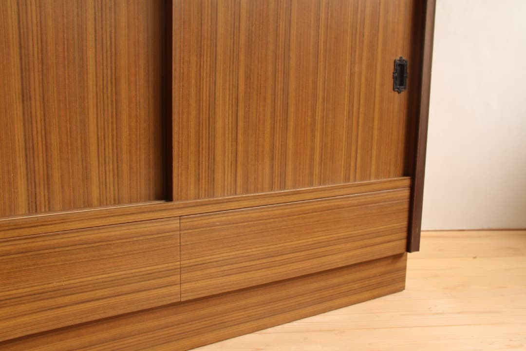 収納棚　棚　本棚　引戸　レトロ家具　古家具　ビンテージ　アンティーク　レトロ