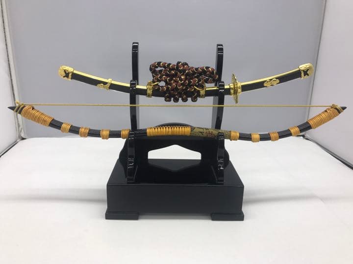 弓太刀飾り 二段飾り:大  弓藤巻・ケヤキ塗り：黒太刀